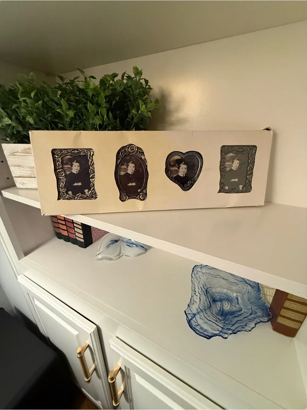 Brand New Old Stock 4 Metal Picture Frames W/Stand With Floral/Heart Design